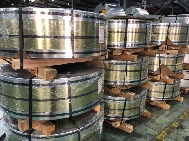 Rulli di acciaio galvanizzato con buona resistenza alla corrosione per elettrodomestici, decorazioni pubblicitarie e industria civile