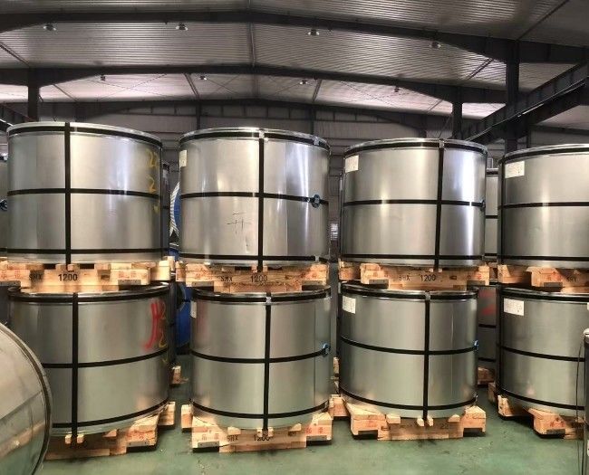 Materiale di imballaggio principale bobina di latta con eccellente resistenza al calore e adesione alla vernice per alimenti